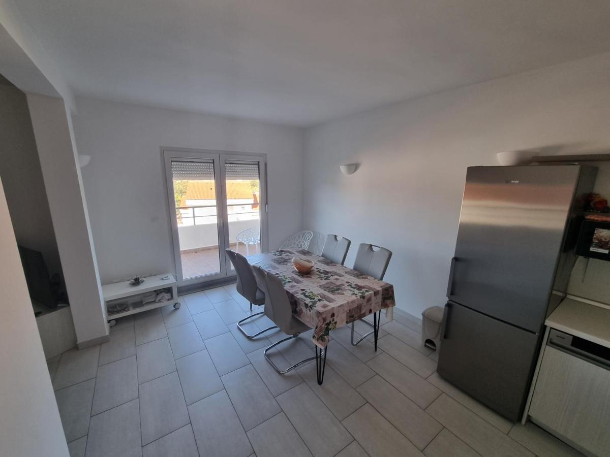 Apartman Telalovic Necujam Ngoại thất bức ảnh